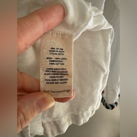 Soft Surroundings Fiesta Embroidered Tunic Top Womens SZ L Floral Boho Linen - Picture 6 of 10